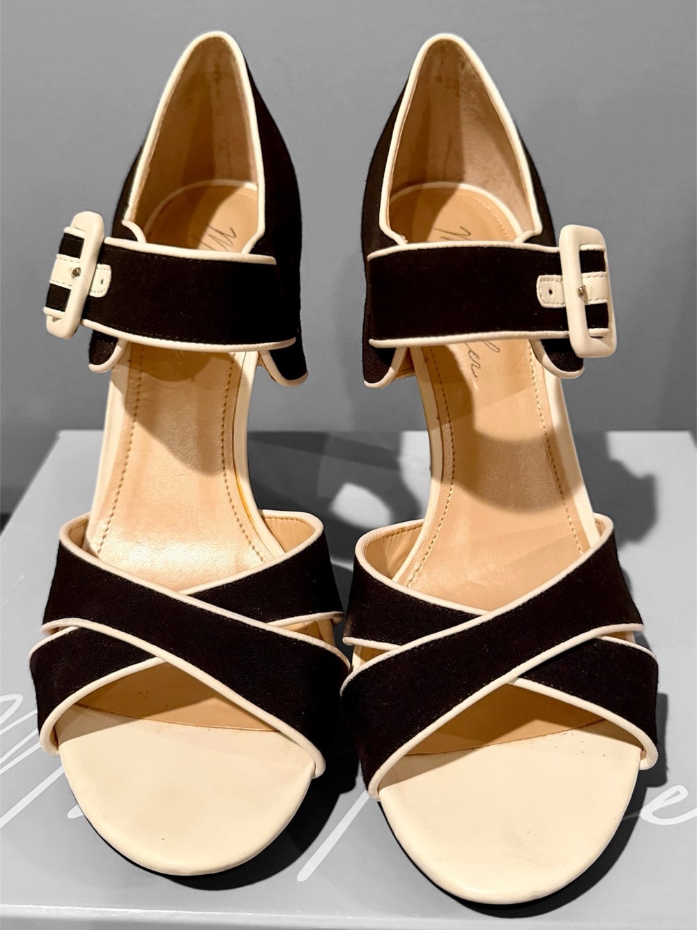 Marc Fisher Black and White Piped Women’s Buckle Platform Heels Size 7.5